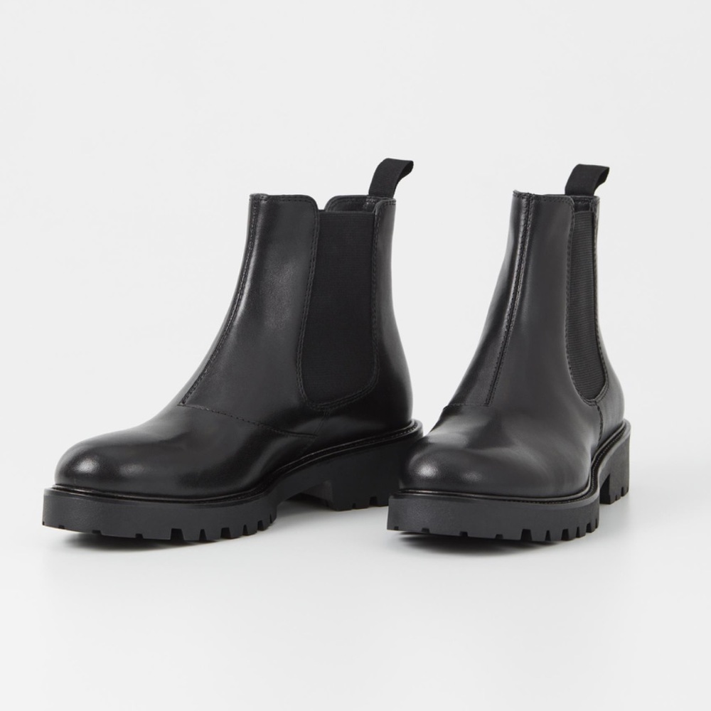 Vagabond Kenova Boots in Black Leather
